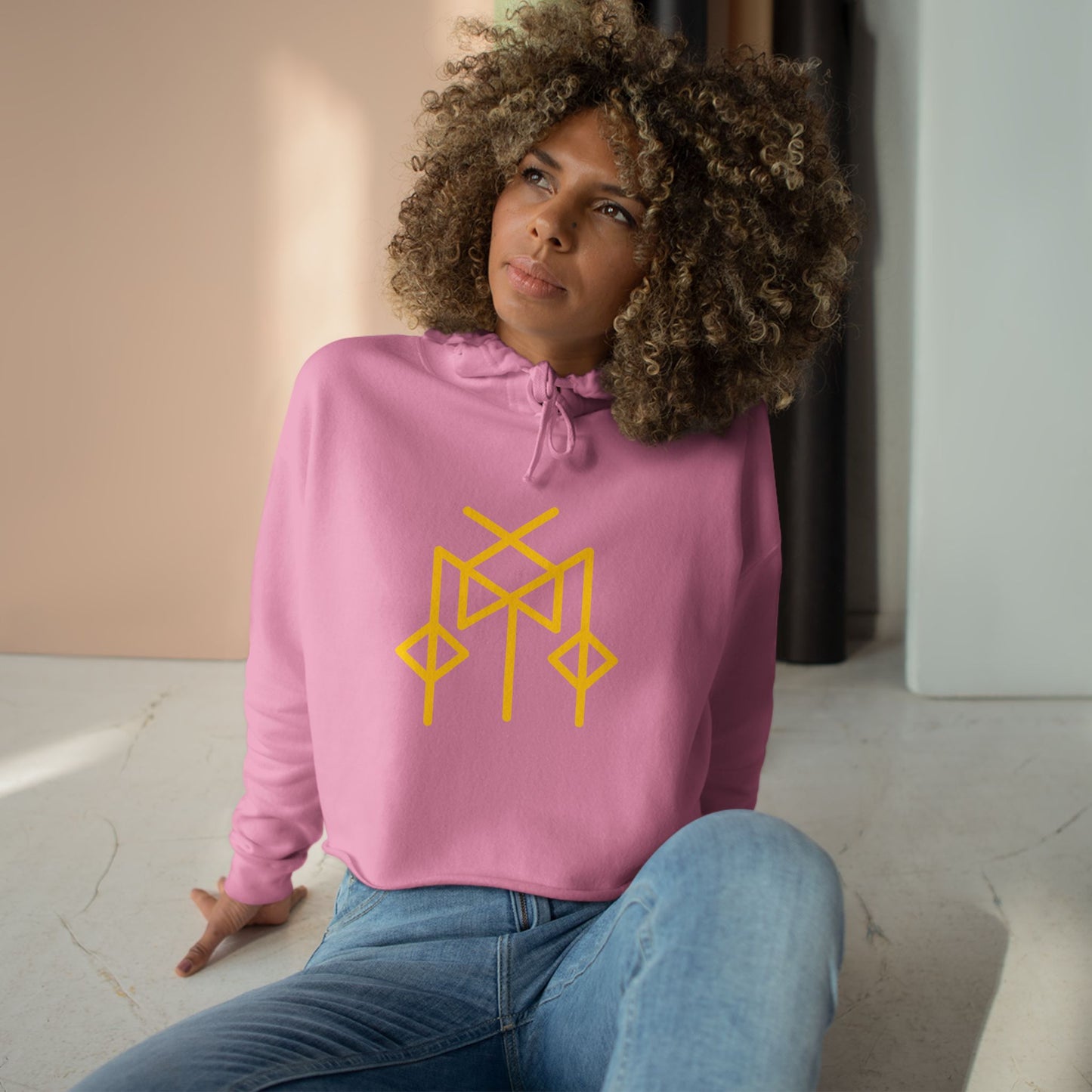 "A shift and transformation of the situation" Crop Hoodie