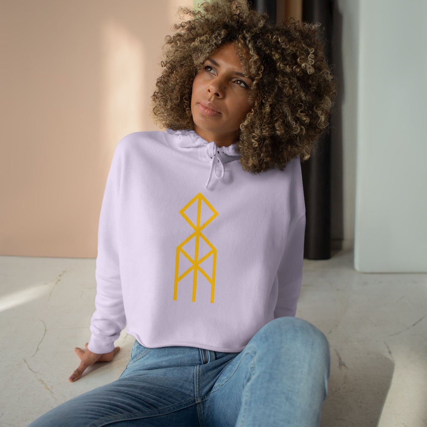 "Achieve a breakthrough in any stagnant situation" Crop Hoodie